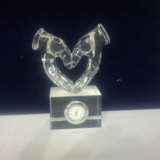 זוג ידיים לב ושעון [אזל זמנית]