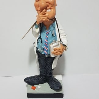 פסל רופא גדול