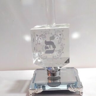 סביבון קריסטל עם כיתוב נ.ג.ה.פ