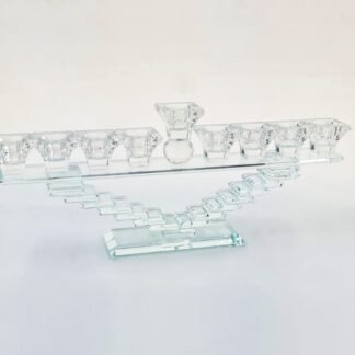 חנוכיית קריסטל מעוצבת