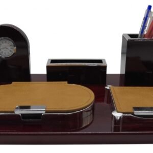 סט משרדי עץ עם שעון