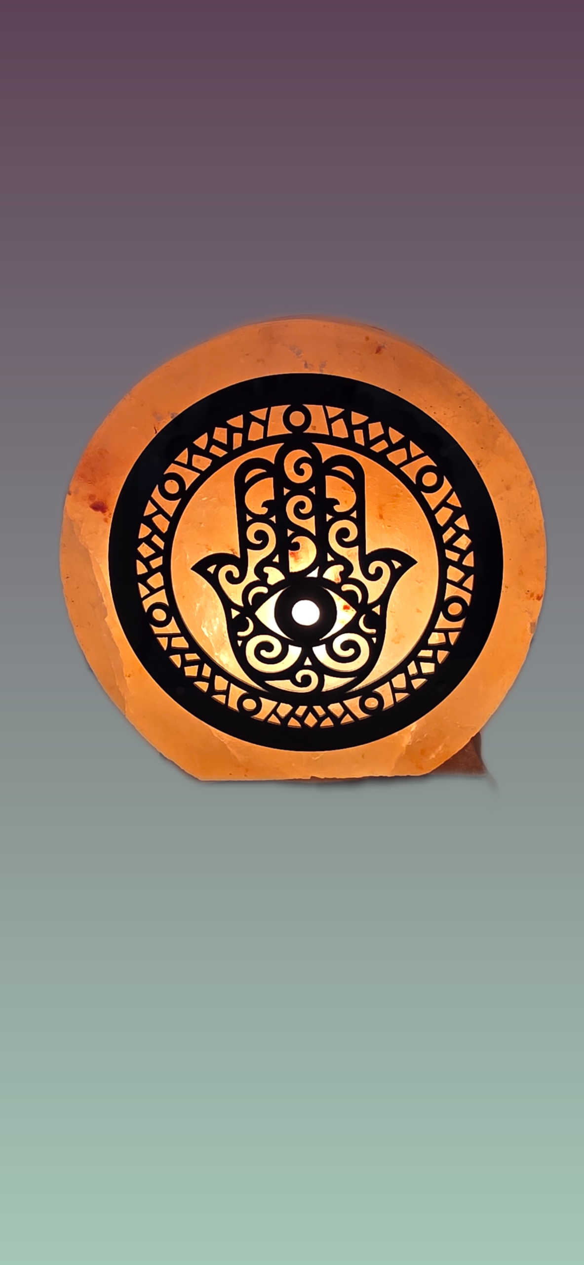 מנורת מלח דגם חמסה מעוצבת